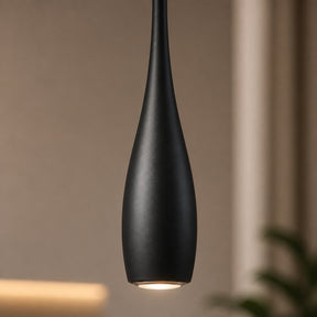 Close do Pendente LED Touch Retrátil Slim preto, com corpo em alumínio fosco e lente de vidro borossilicato