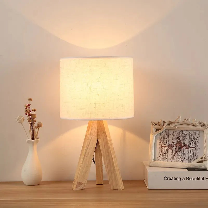 Luminária de Mesa Retrô Linho Sakai