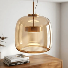 Detalhe interno da luminária pendente vidro âmbar com anéis LED e acabamento dourado cobre — SmartLuz